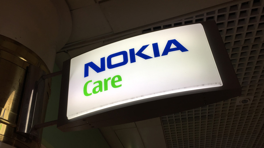 Microsoft to Lay Off 7800 Employees, Take $7.6 Billion Write-Off on Nokia Purchase