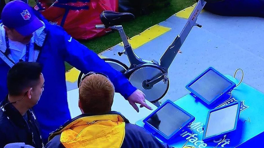 Microsoft Surface (Wrongly) Blamed for Failure During NFL Playoff Game