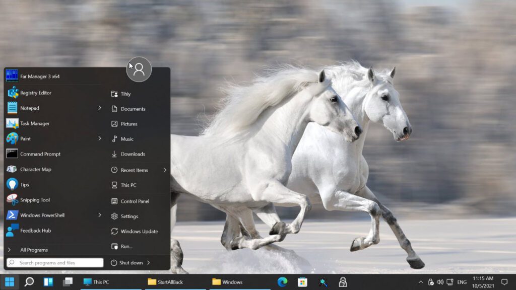 StartAllBlack is another alternative for nostalgics of Windows 7 and Windows 10